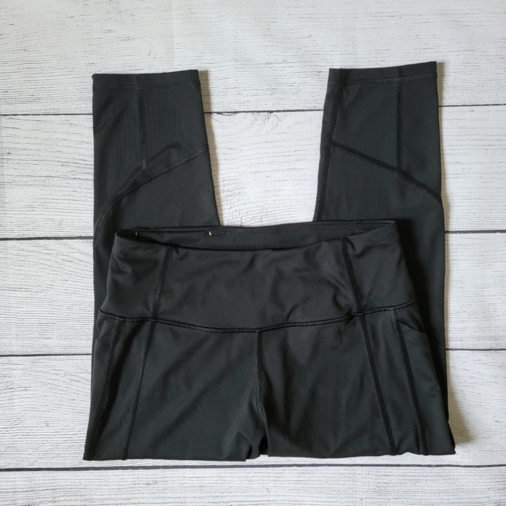 Victoria's Secret Sport Pocket Capri Black Medium
